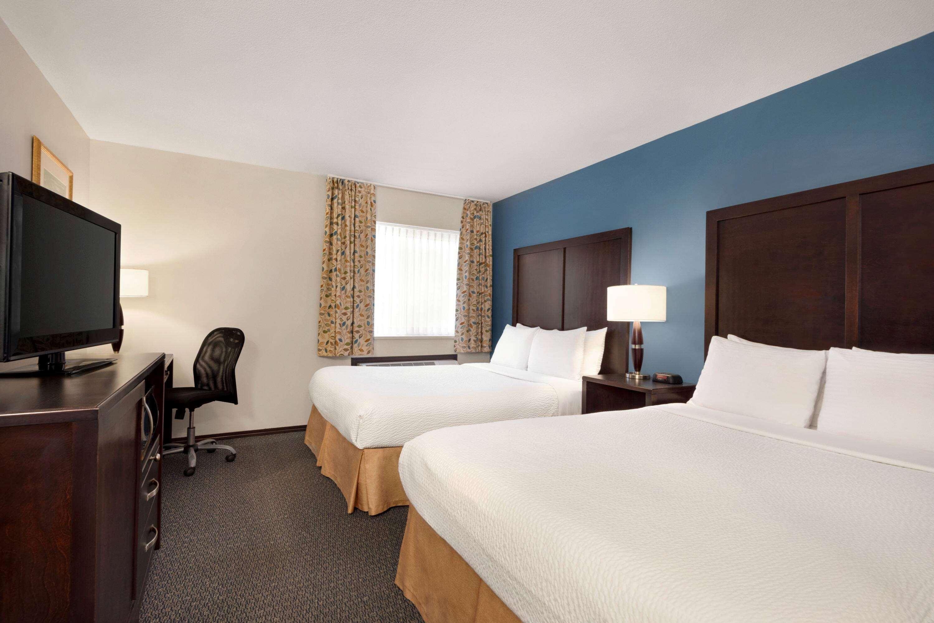 Days Inn By Wyndham Kelowna Luaran gambar