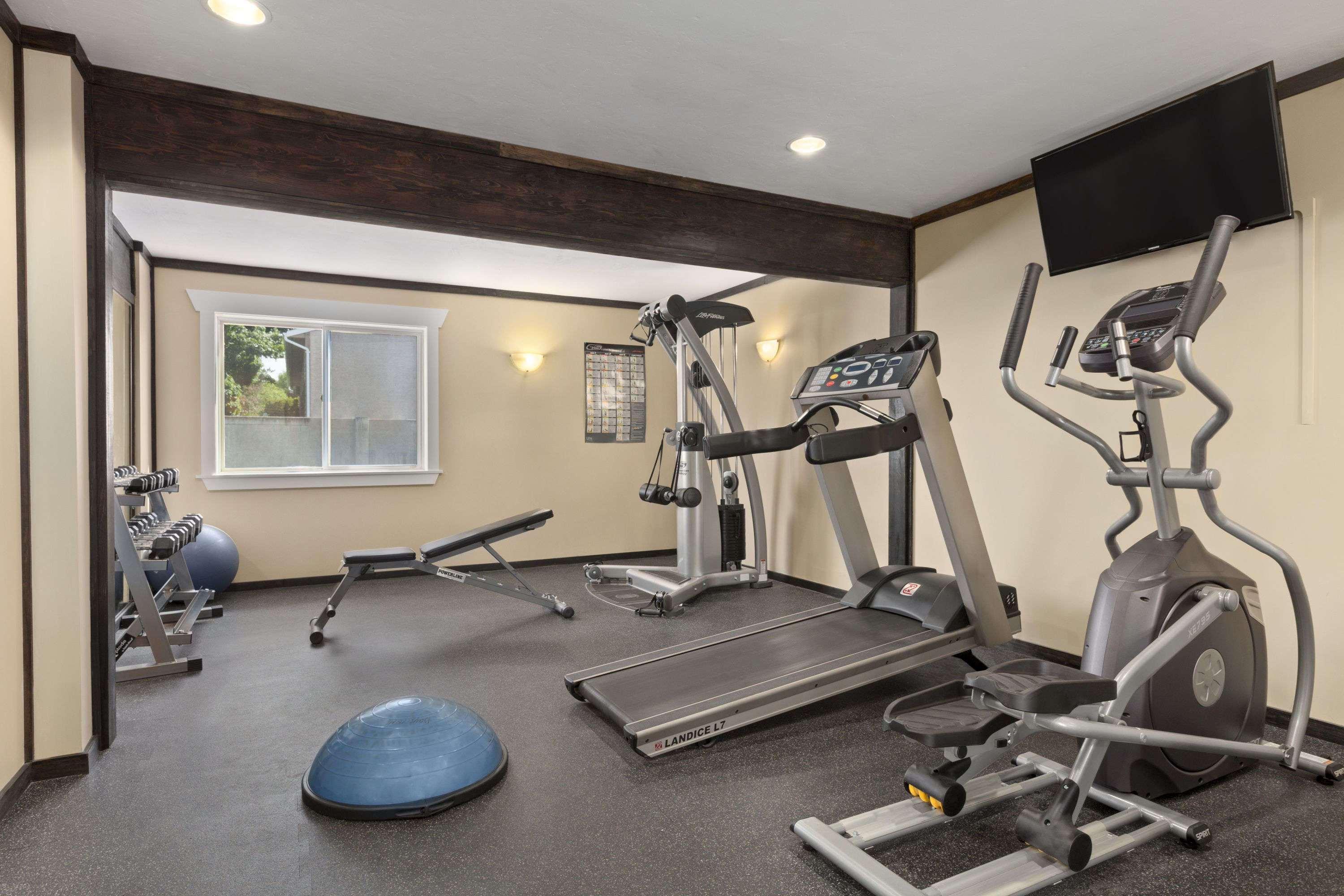 Days Inn By Wyndham Kelowna Luaran gambar