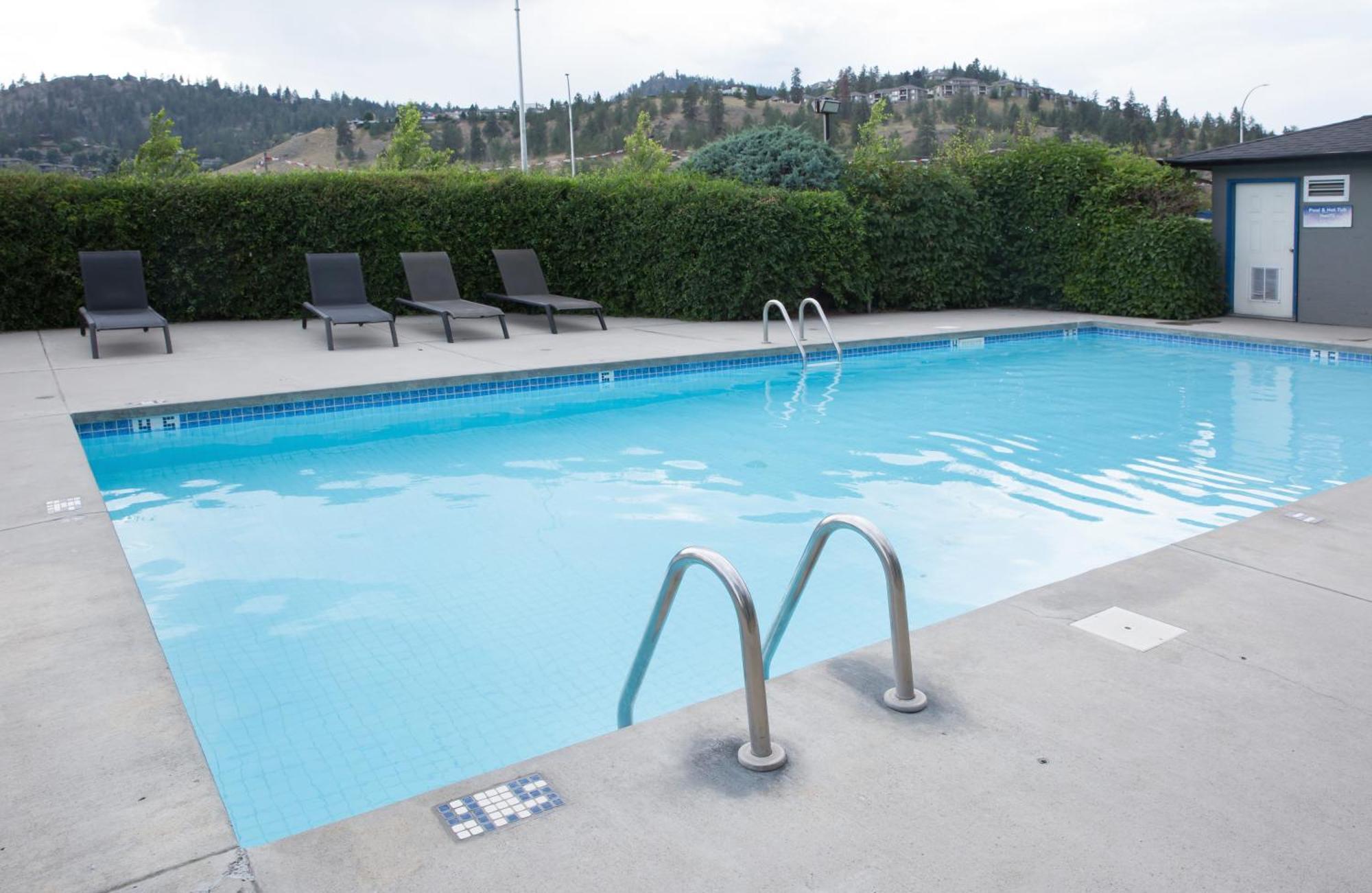 Days Inn By Wyndham Kelowna Luaran gambar