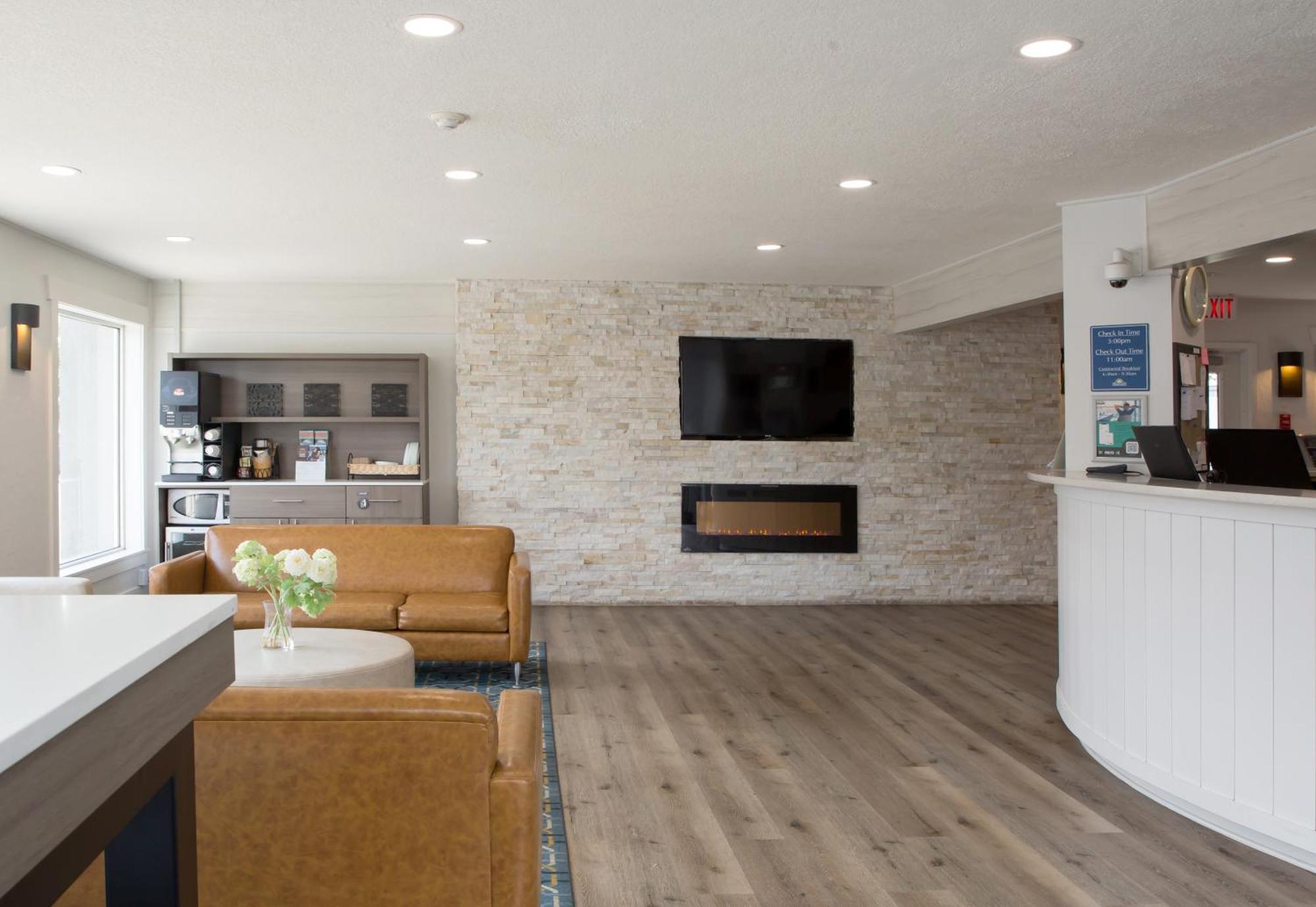 Days Inn By Wyndham Kelowna Luaran gambar